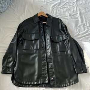 Zara oversized leather jacket, in color black, size S. In perfcet condit…